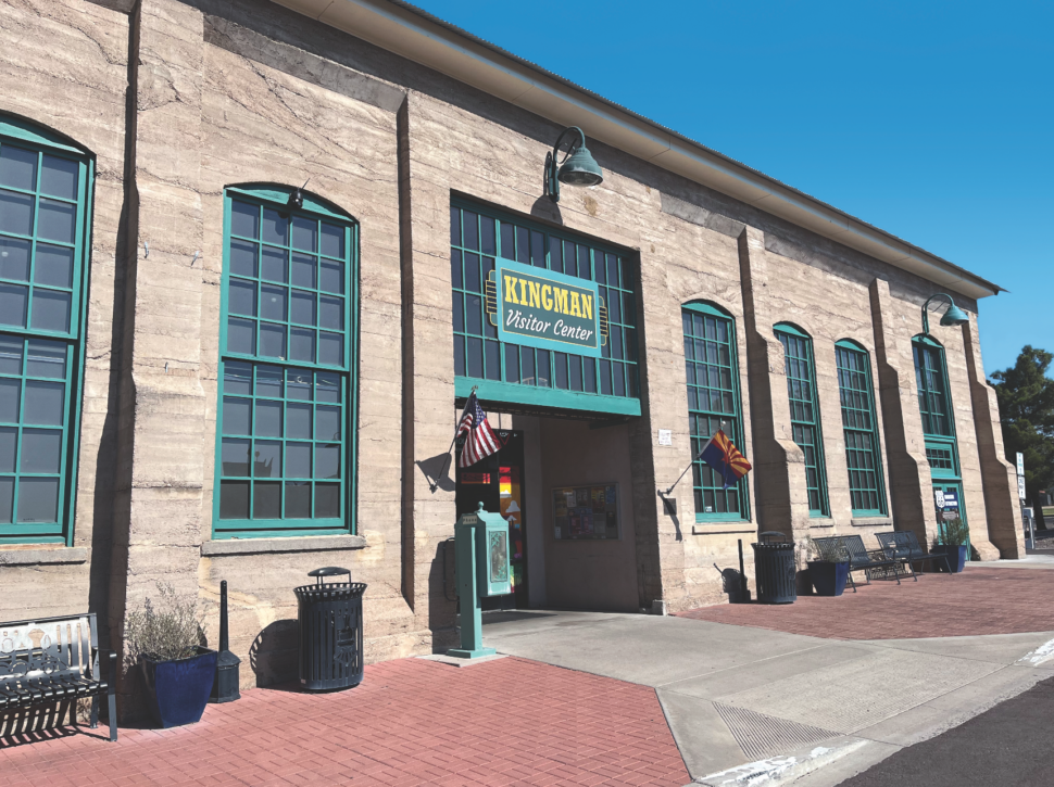 Picture taken outside of the Kingman visitor center